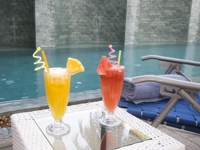 The Sangkum Hotel Phnom Penh Exterior photo