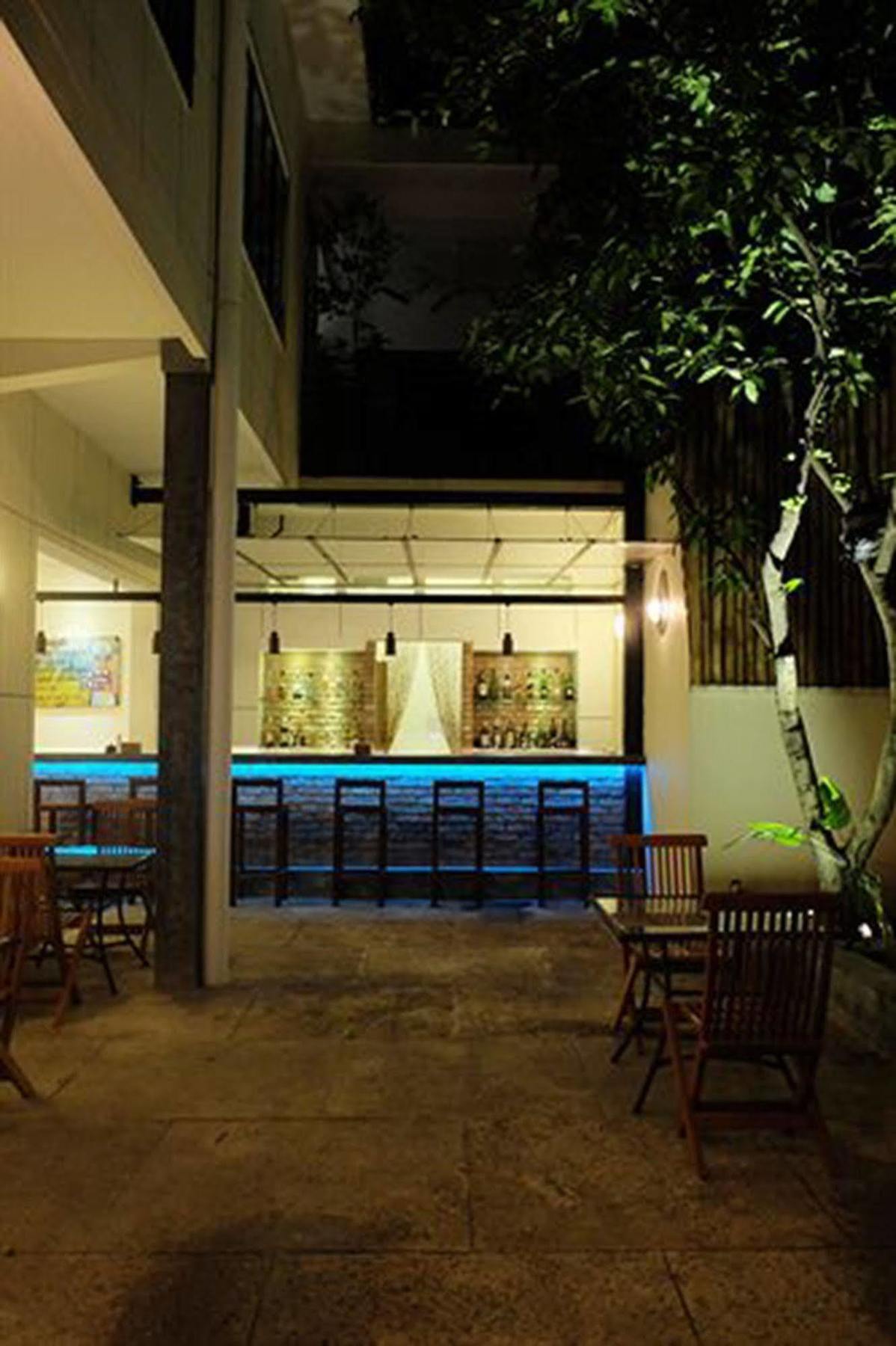 The Sangkum Hotel Phnom Penh Exterior photo