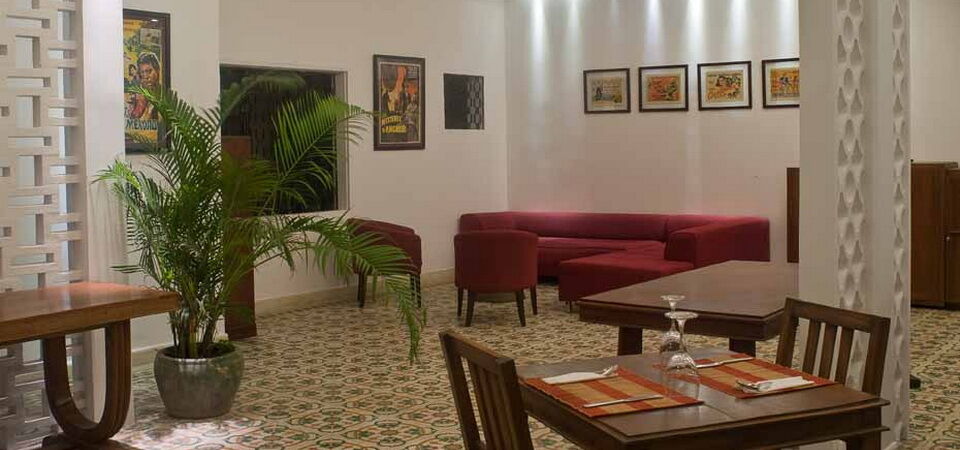 The Sangkum Hotel Phnom Penh Exterior photo
